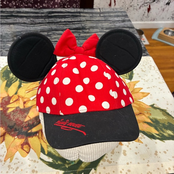 Disney Red and White Minnie Mouse Hat - Picture 3 of 3